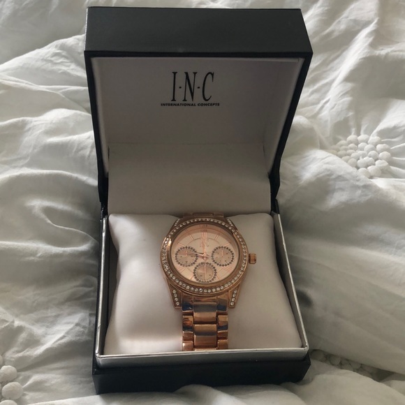 Rose Gold watch never worn - Picture 1 of 3